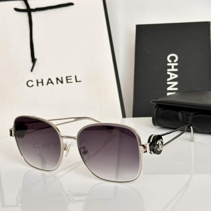Picture of Chanel Sunglasses _SKUfw79398749fw